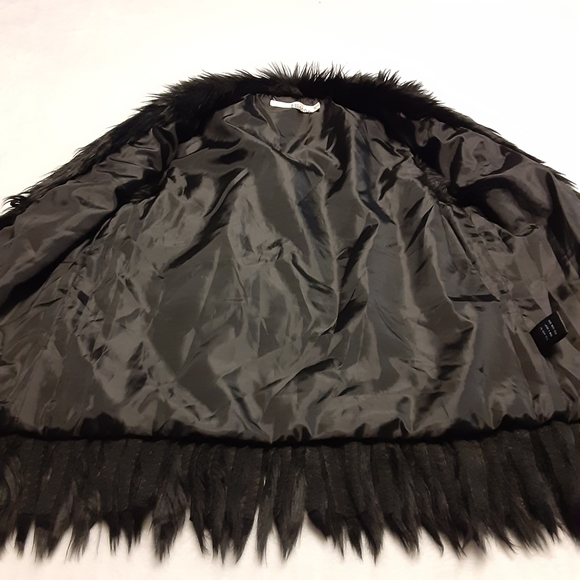 ELLISON FAUX FUR  VEST - Picture 12 of 12